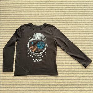 GAP Boys Graphic Long Sleeve T-Shirt - size S (6-7)